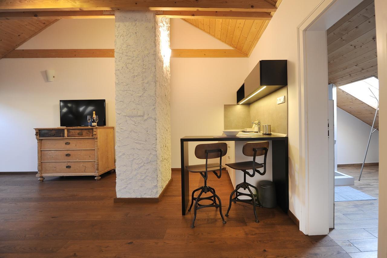Apartmany Palackeho โกชิเซ ภายนอก รูปภาพ