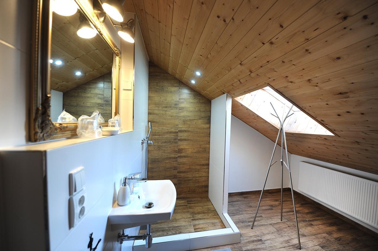 Apartmany Palackeho โกชิเซ ภายนอก รูปภาพ